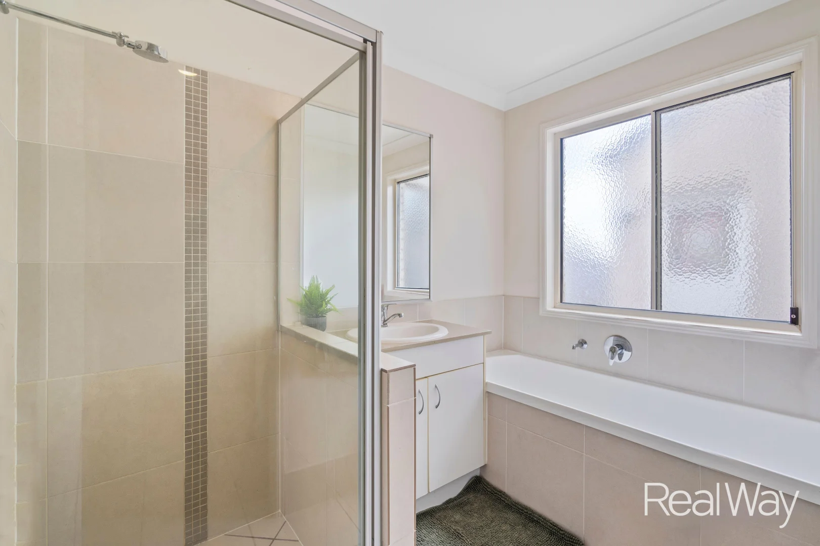 Additional image 10 of 25 Dornoch Crescent, Raceview QLD 4305