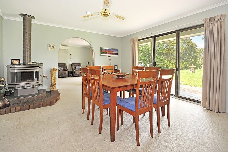 15 Forest Court, Enfield VIC 3352, Image 2