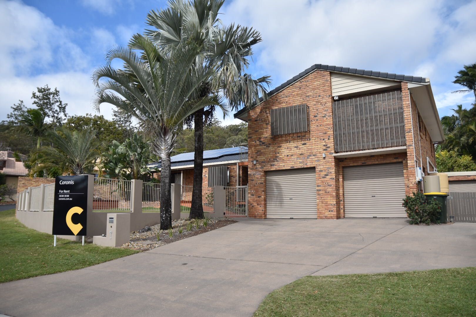 7 Raymore Court, Carindale Property History & Address Research Domain