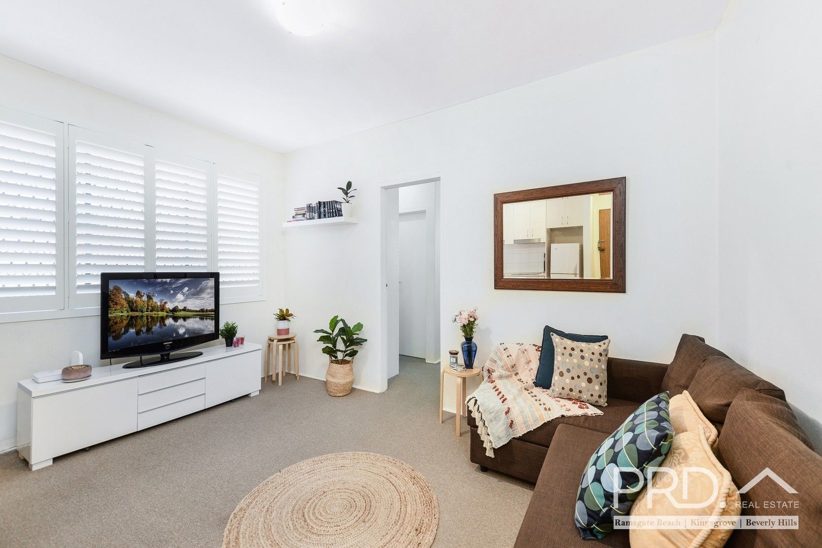 2/33 Graham Road, Narwee NSW 2209, Image 0