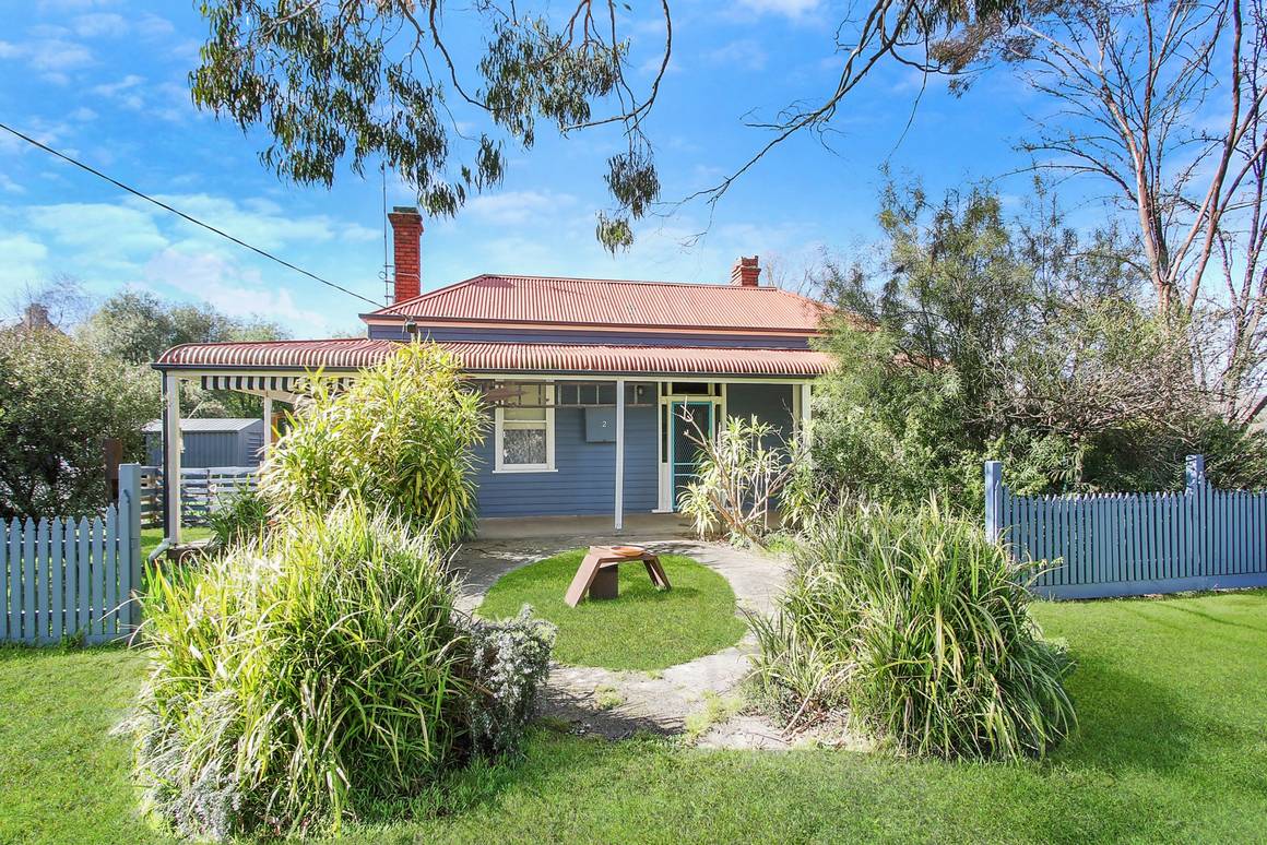 Picture of 2 Dowling Court, BEECHWORTH VIC 3747