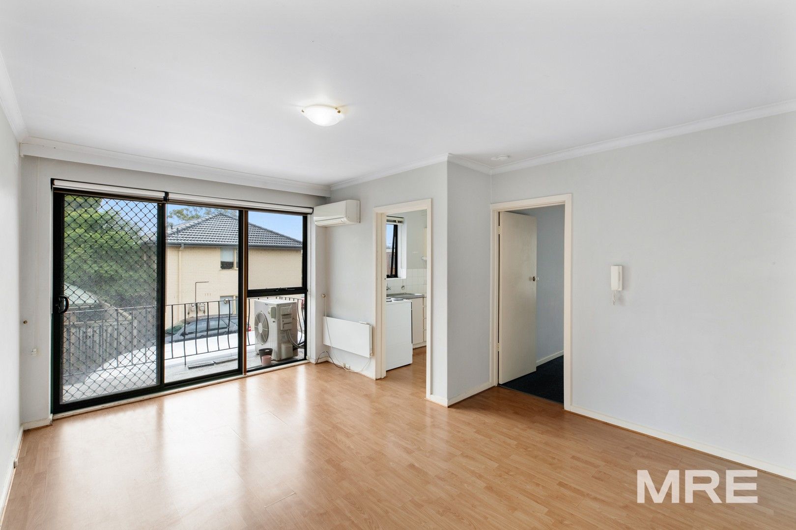 8/6 Green Street, Northcote VIC 3070 Apartment For Rent 400 Domain