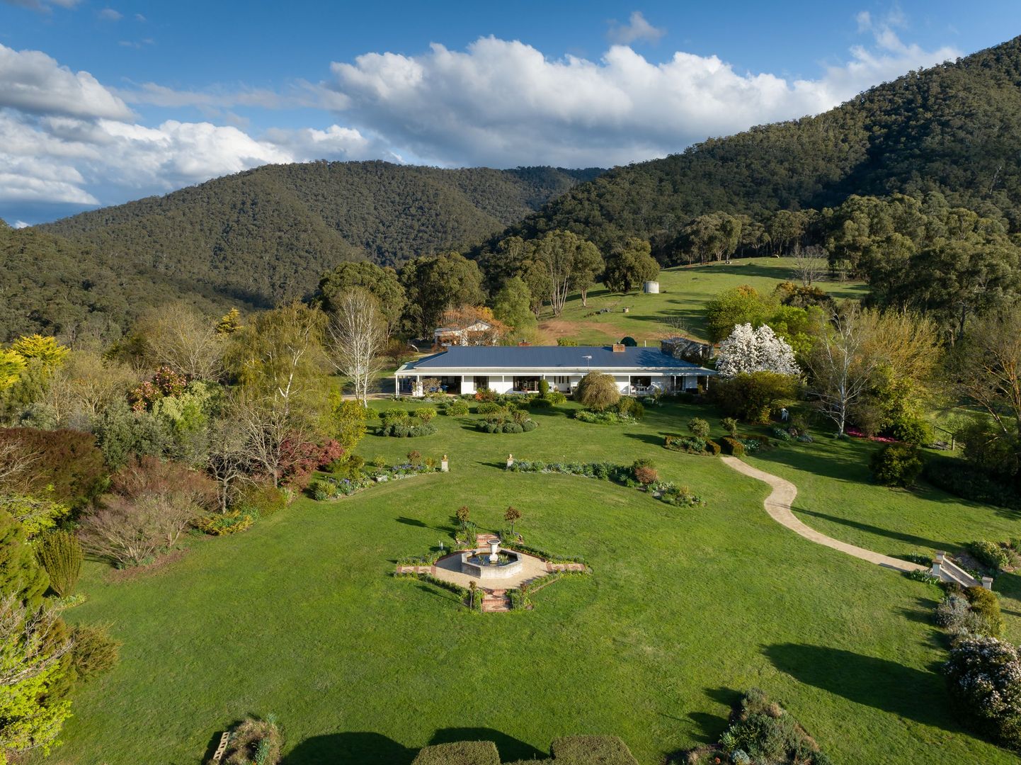 5598 Omeo Highway, Mitta Mitta VIC 3701, Image 1