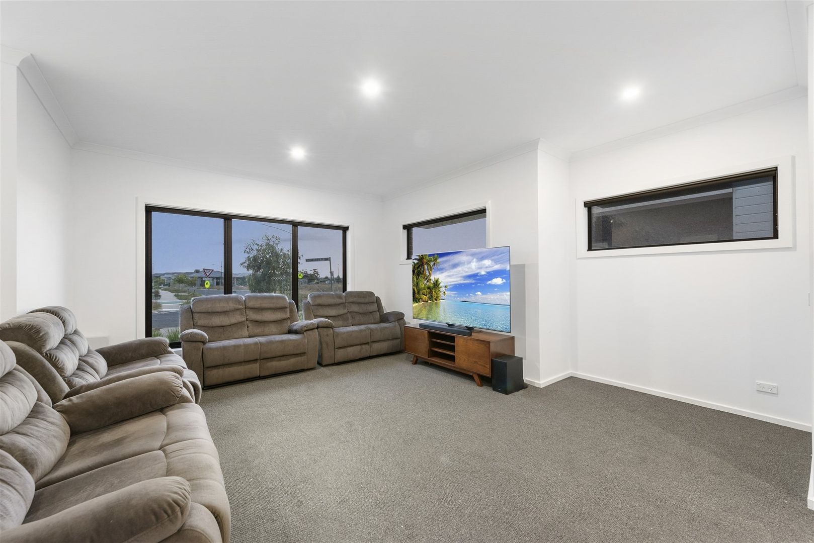 77 Normanby Boulevard, Deanside VIC 3336, Image 1