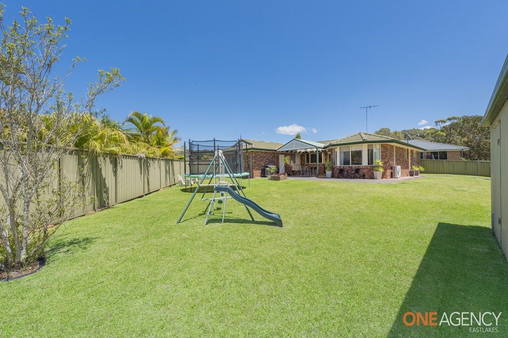 14 Satinwood Court, Caves Beach NSW 2281, Image 0