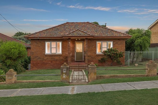 Picture of 6 Hazelwood Street, QUEANBEYAN NSW 2620