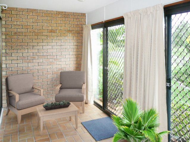 2 bedrooms Apartment / Unit / Flat in 1/355 Bradman Avenue MAROOCHYDORE QLD, 4558