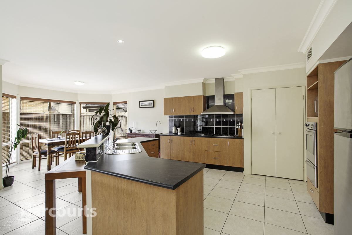 22 Ben Place, Beaumont Hills NSW 2155, Image 2