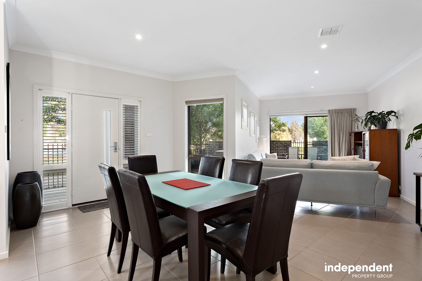 5/12 Lomax Street, Forde ACT 2914, Image 2