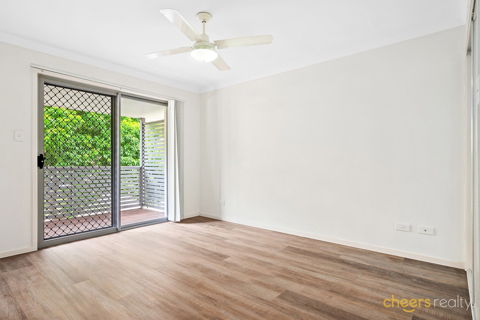 3 bedrooms Townhouse in 72/2311 Logan Road EIGHT MILE PLAINS QLD, 4113