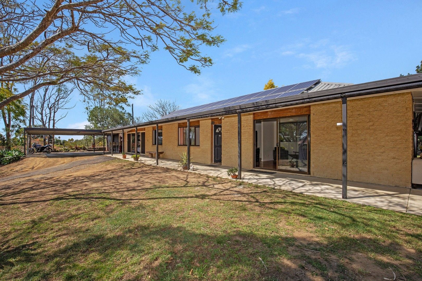 4 bedrooms House in 7 Willow Road West REDBANK PLAINS QLD, 4301