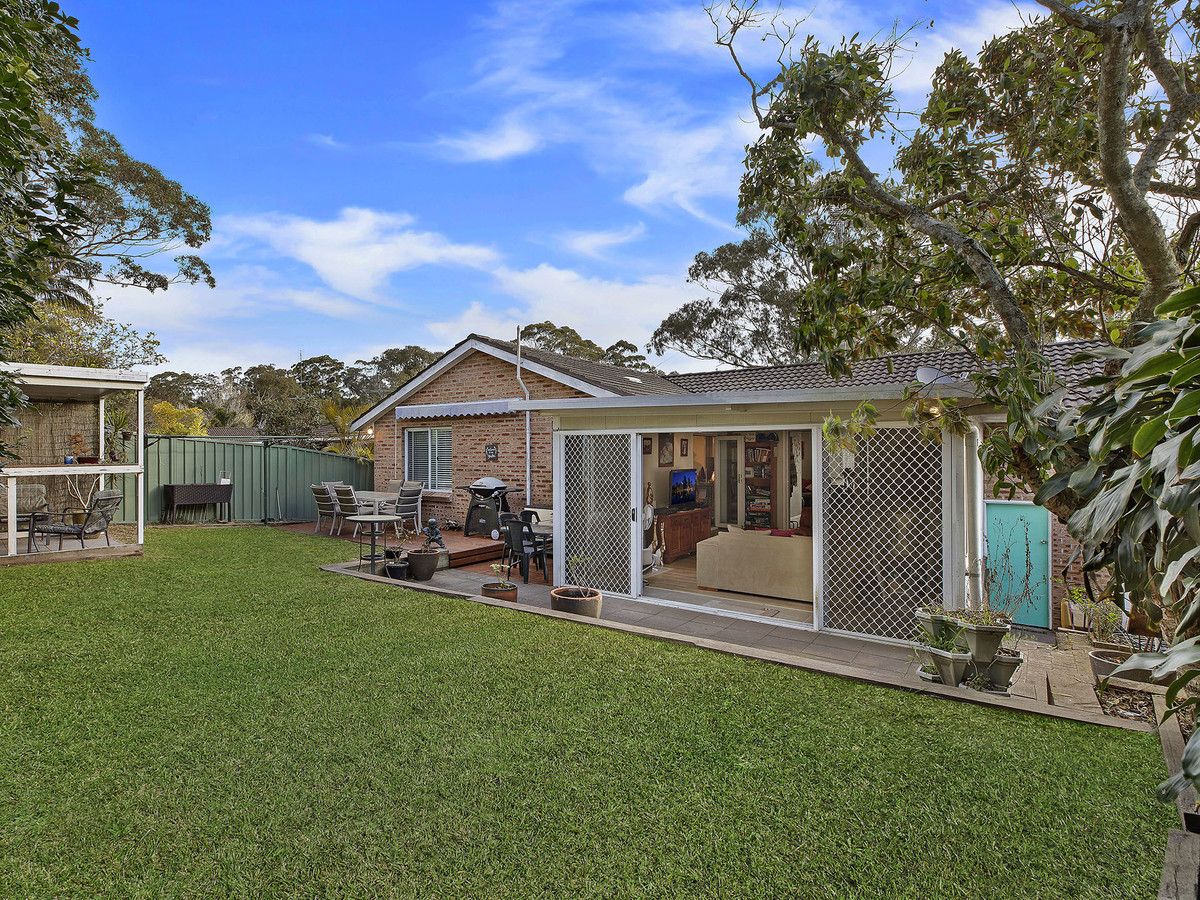 17 Greenwood Avenue, Berkeley Vale NSW 2261, Image 1