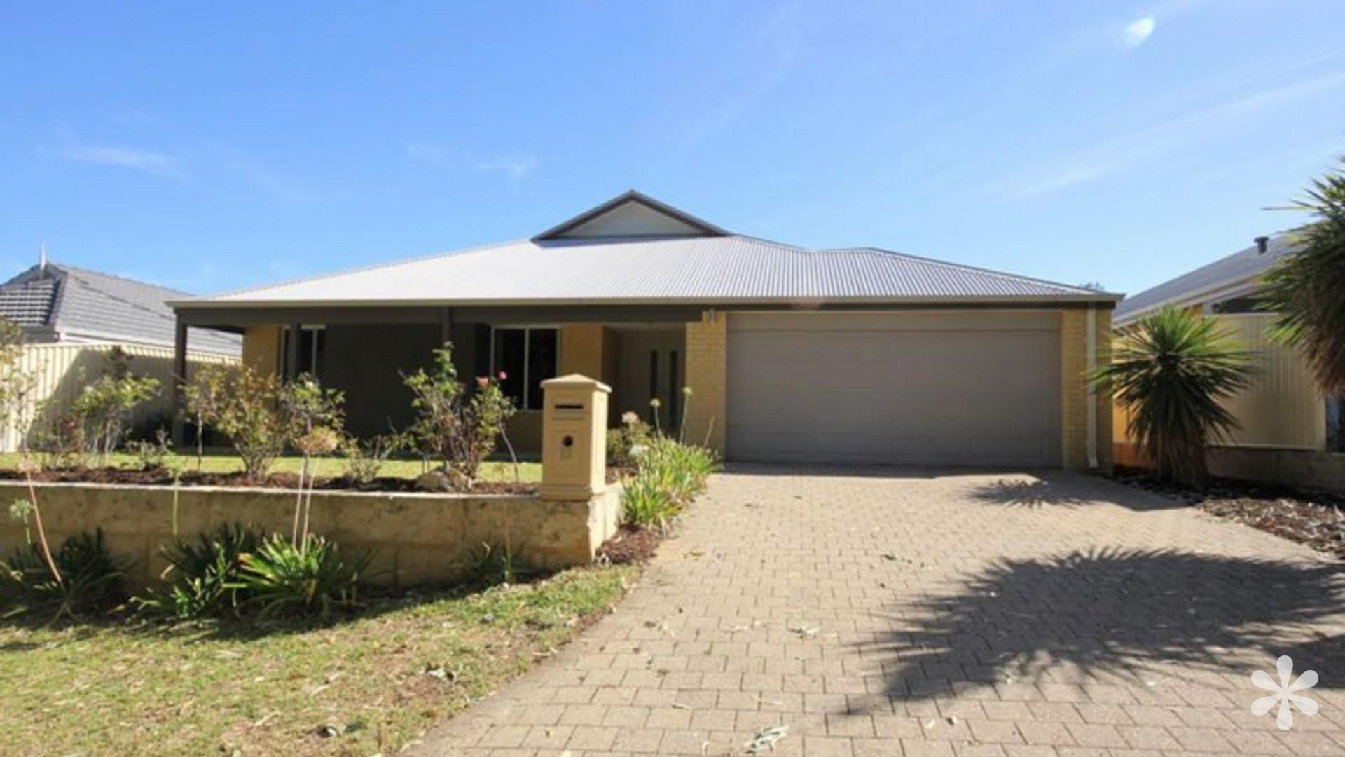 4 bedrooms House in 13 Ayres Link BALDIVIS WA, 6171