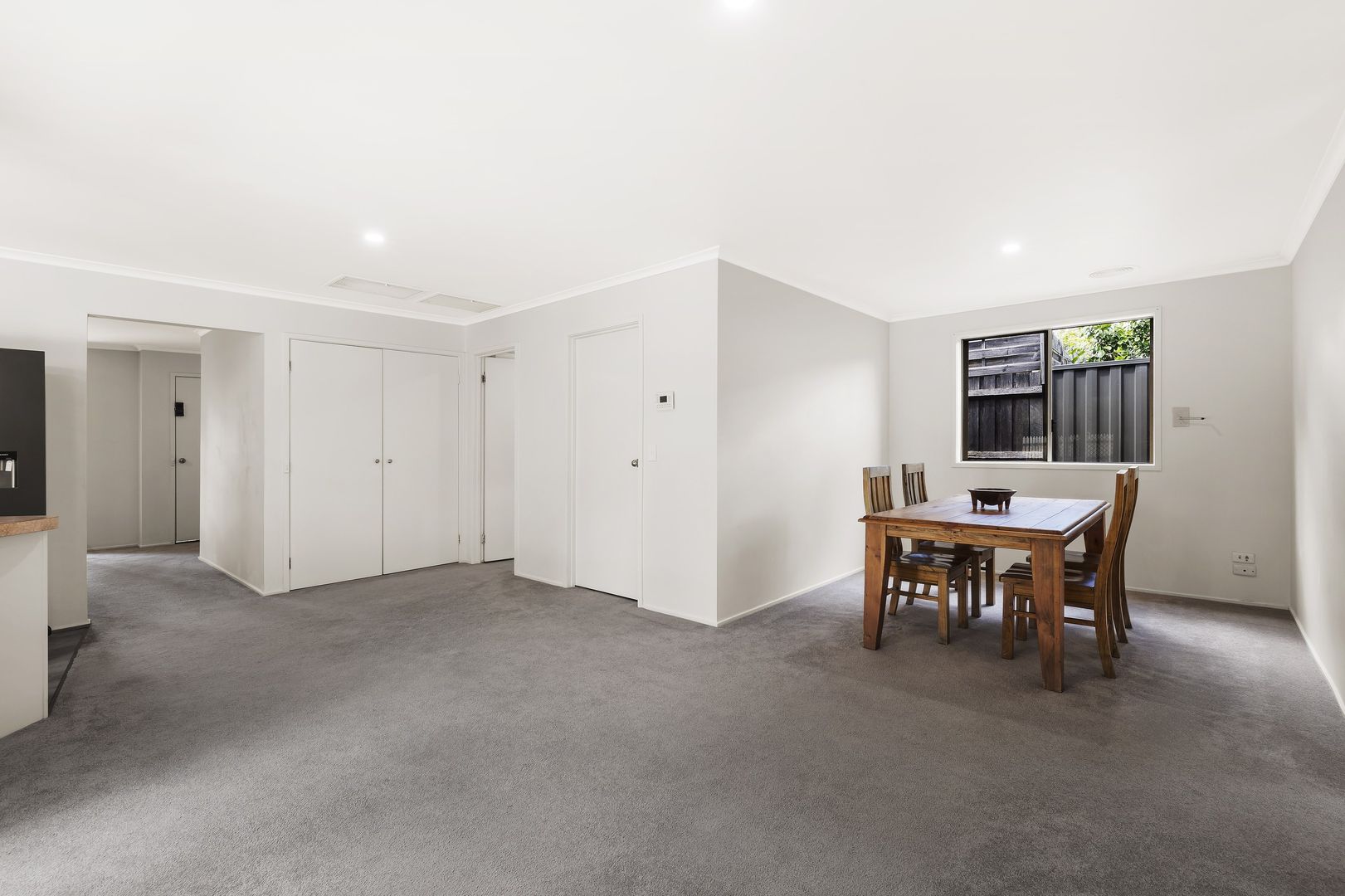 33 The Seekers Crescent, Mill Park VIC 3082, Image 2