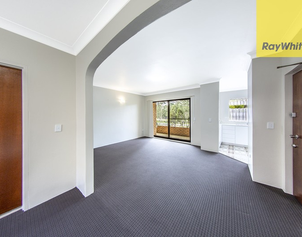 1/2 Queens Road, Westmead NSW 2145