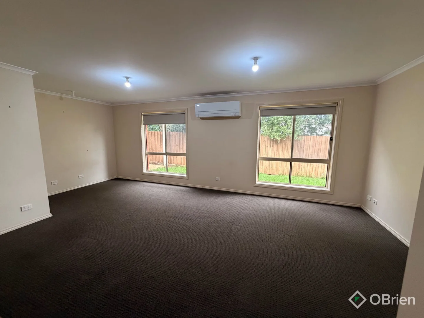 Additional image 3 of 2/19 Kraft Crescent, Drouin VIC 3818