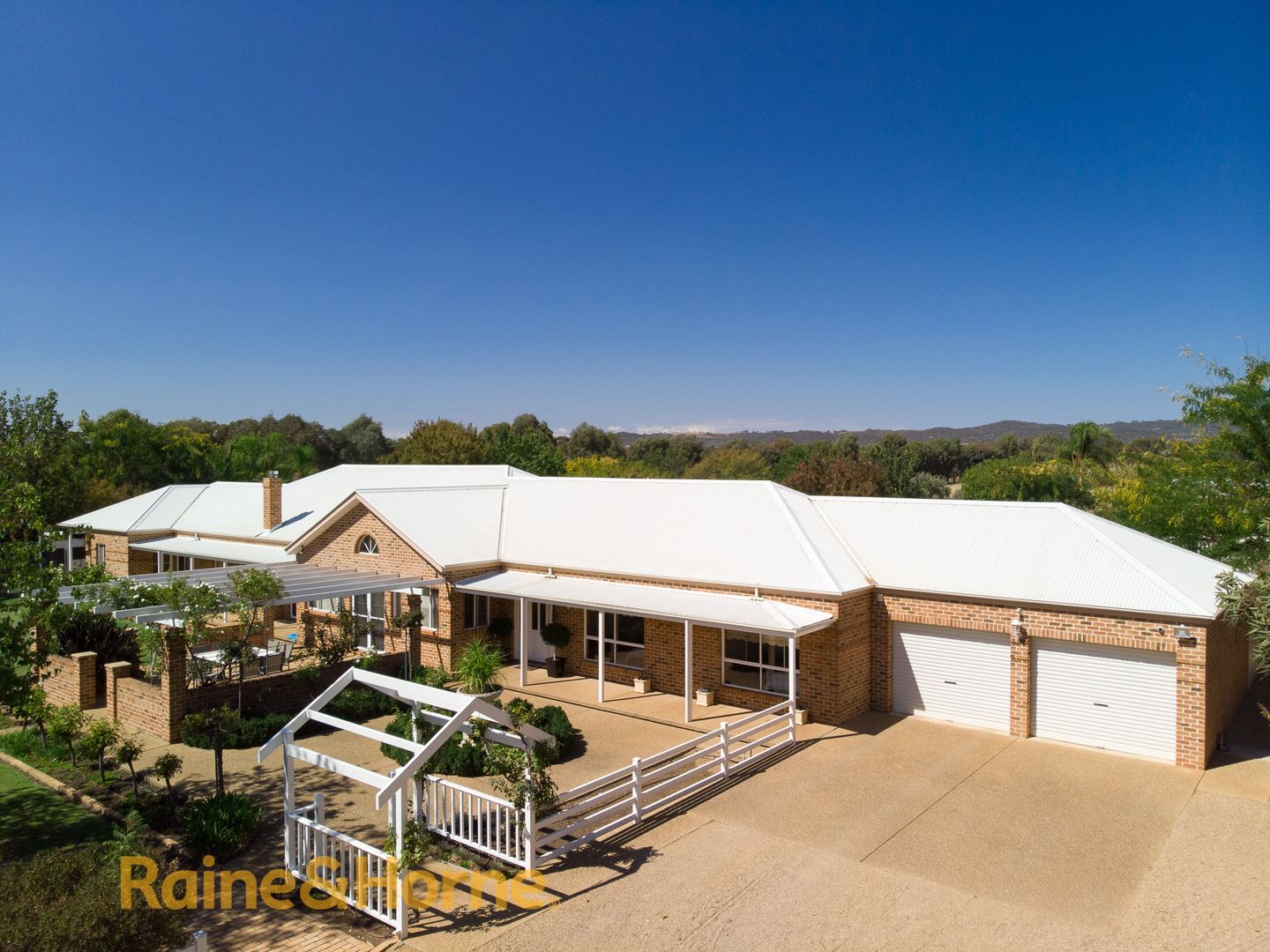 15 Tallowood Crescent, Lake Albert NSW 2650 House for Sale 5.16 ha