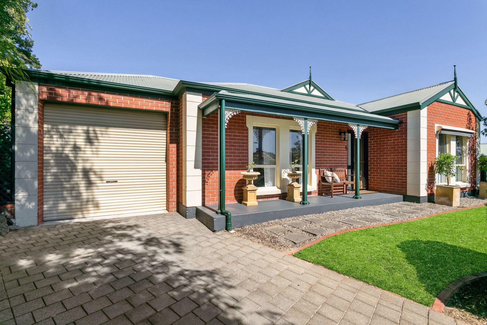 5 DUNALBYN DRIVE, Aberfoyle Park SA 5159, Image 1