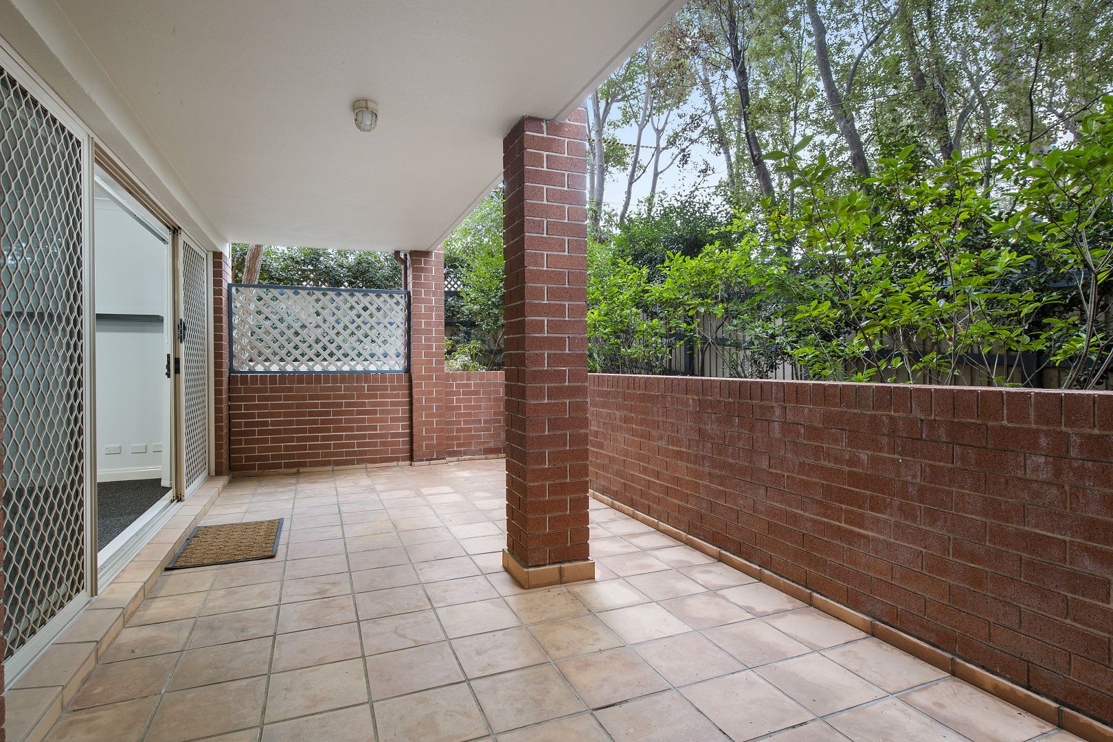 2/92 Hunter St, Hornsby NSW 2077, Image 2