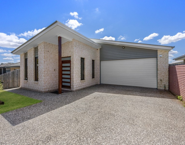 10 Spey Close, Deebing Heights QLD 4306