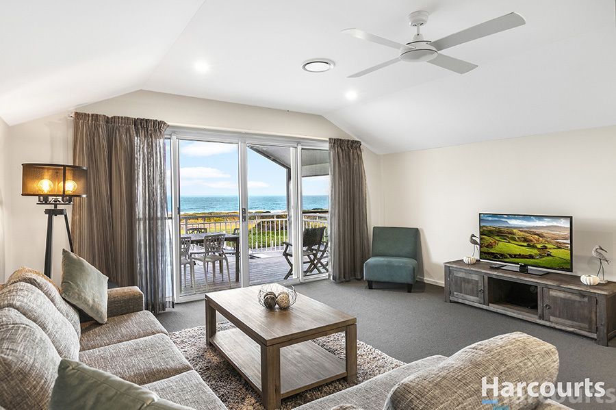 38/16 Beachside Drive, Caves Beach NSW 2281, Image 1