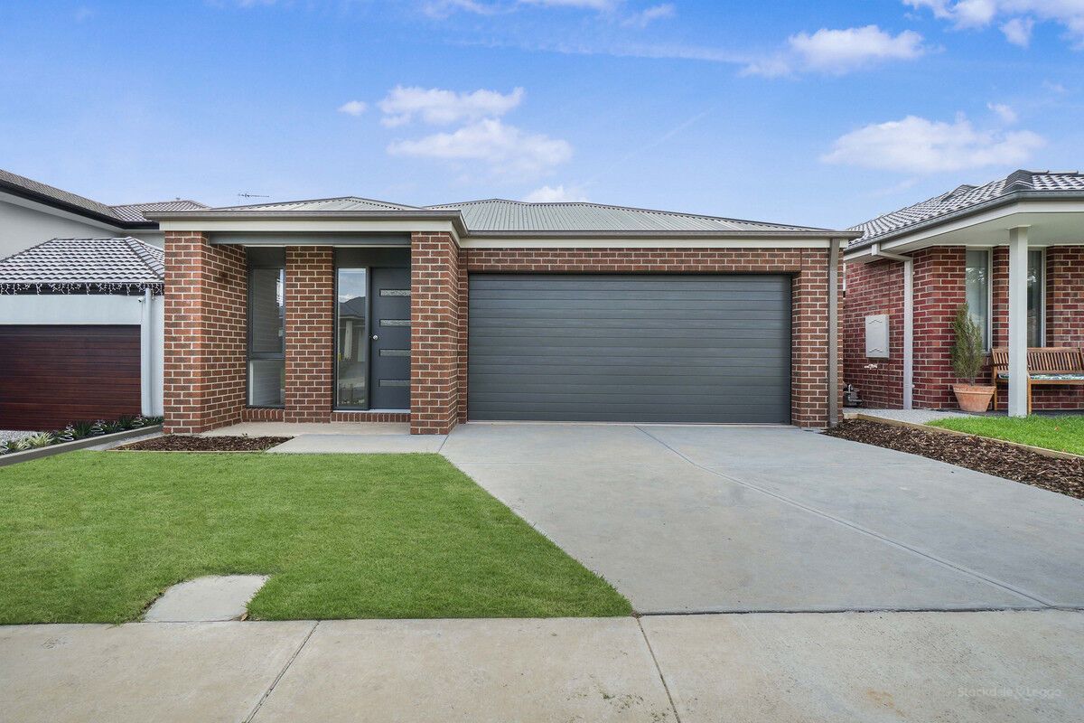 11 Josephine Street, Pakenham VIC 3810, Image 0