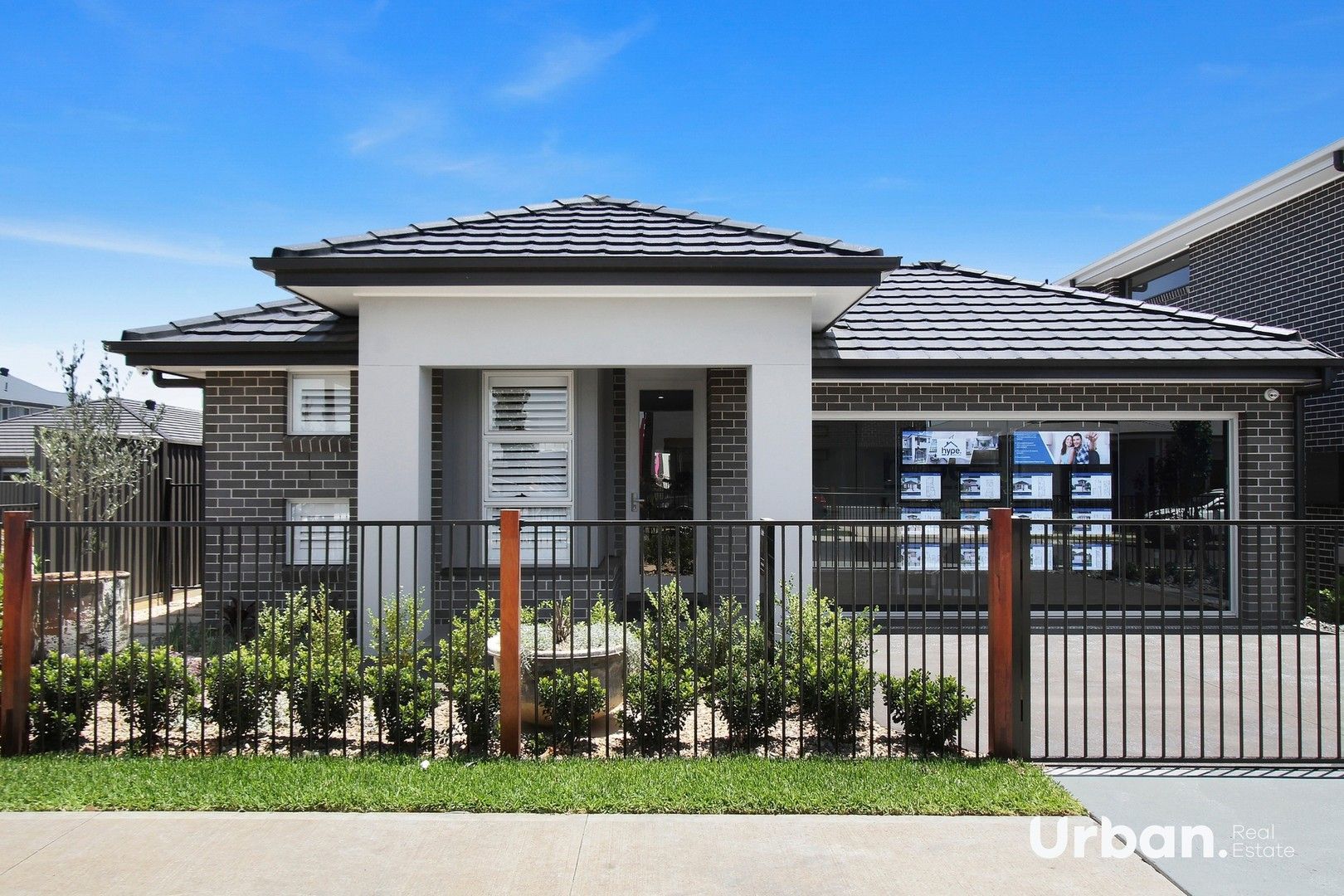 4 bedrooms House in 25 Donald Street MARSDEN PARK NSW, 2765