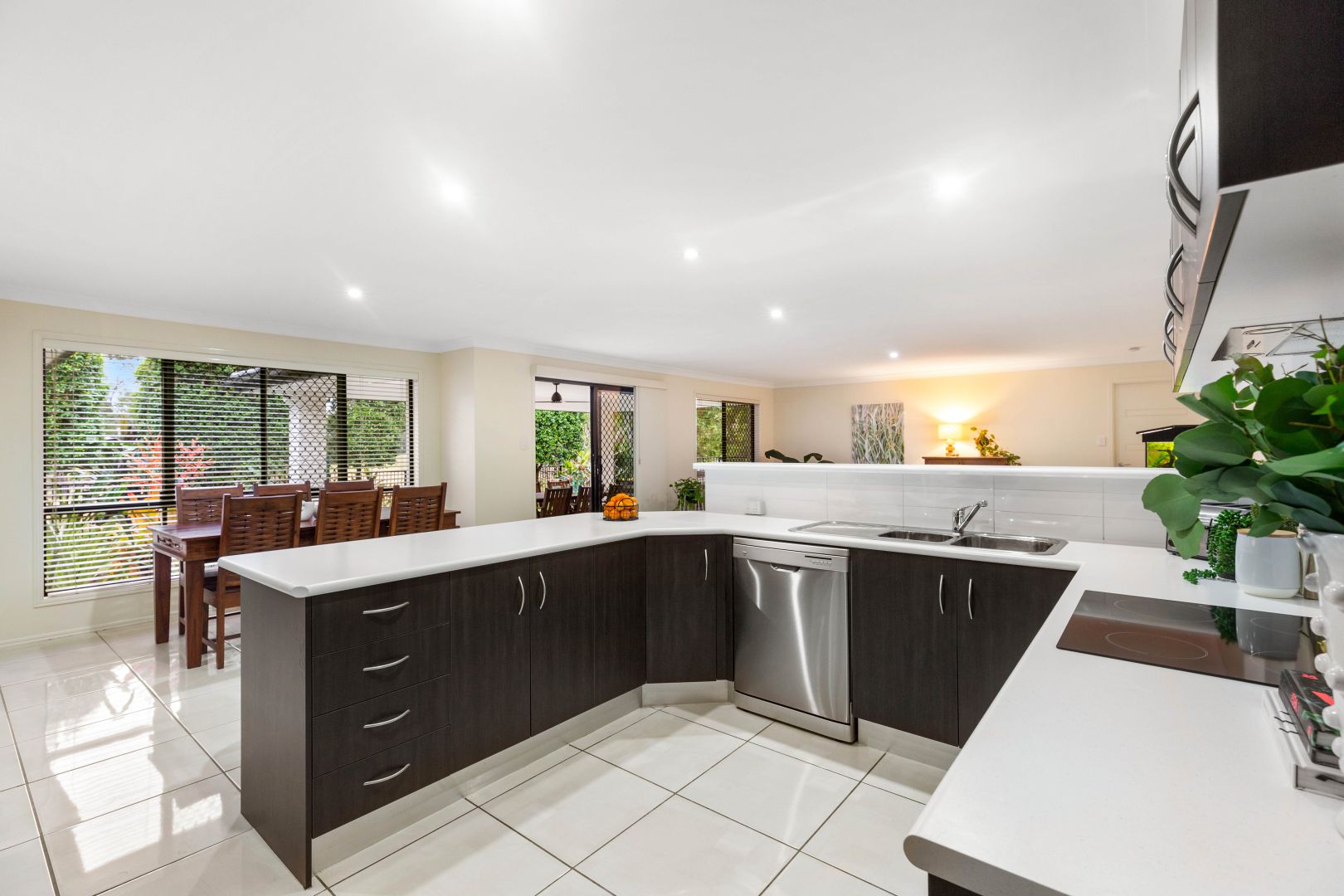 4 Highbury Place, Upper Kedron QLD 4055, Image 1