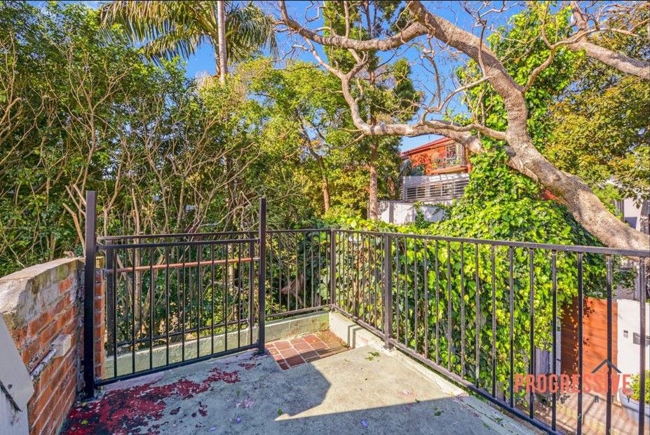 3 bedrooms House in 1 Rennie Street REDFERN NSW, 2016