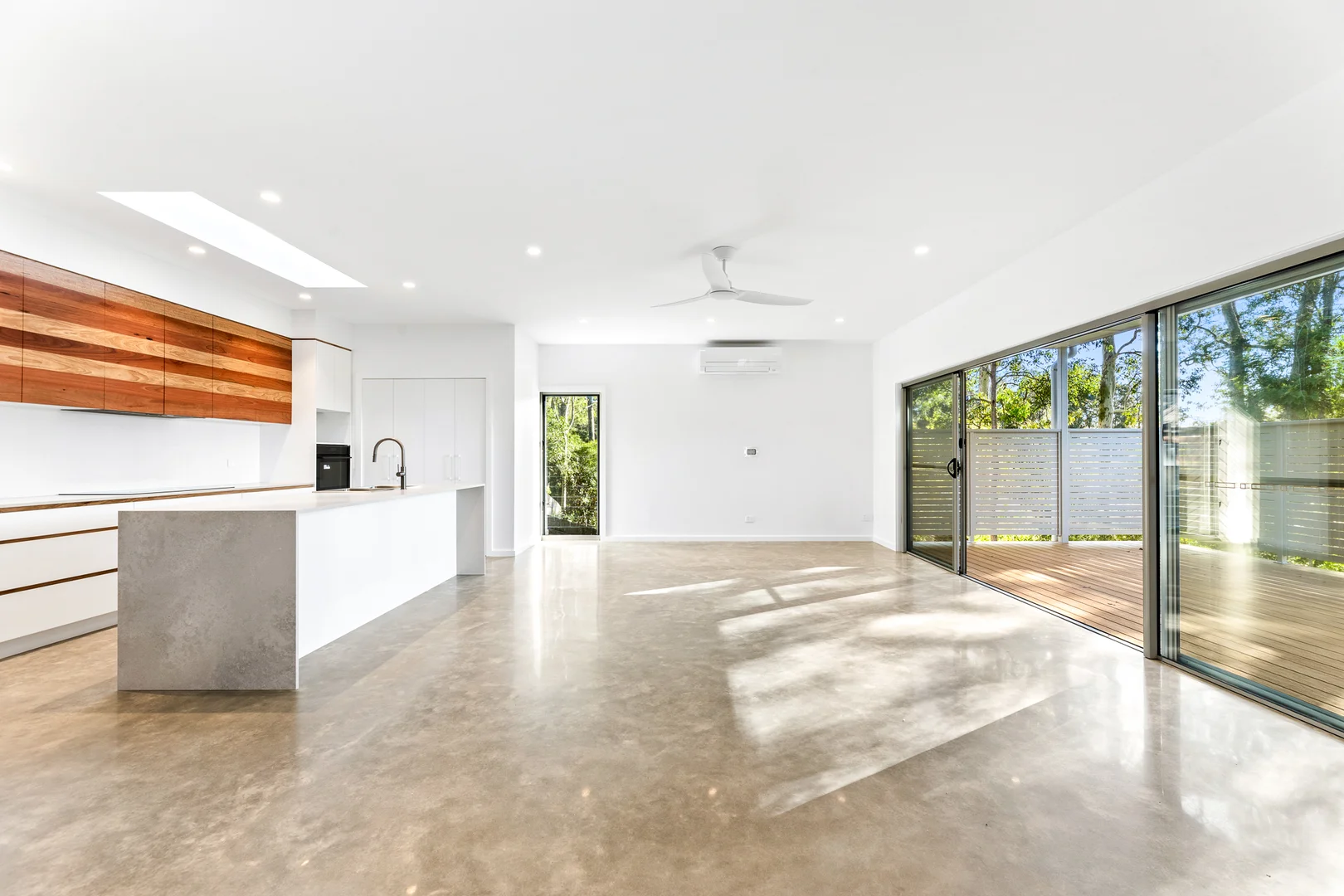 Additional image 2 of 18B River Road, Mossy Point NSW 2537