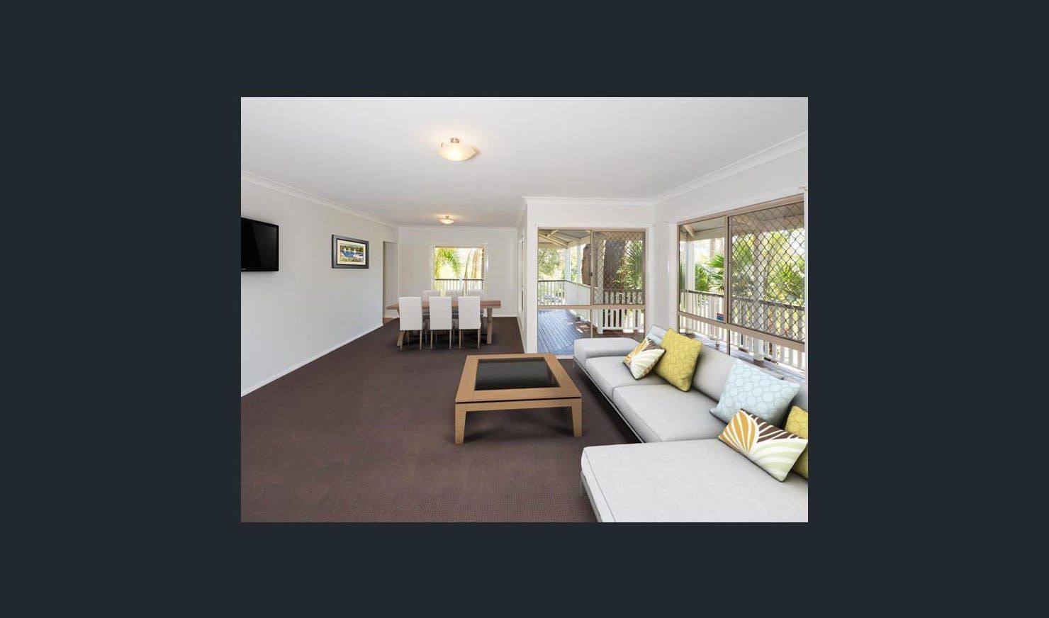 6 bedrooms House in 5 Bayview Drive TANAH MERAH QLD, 4128