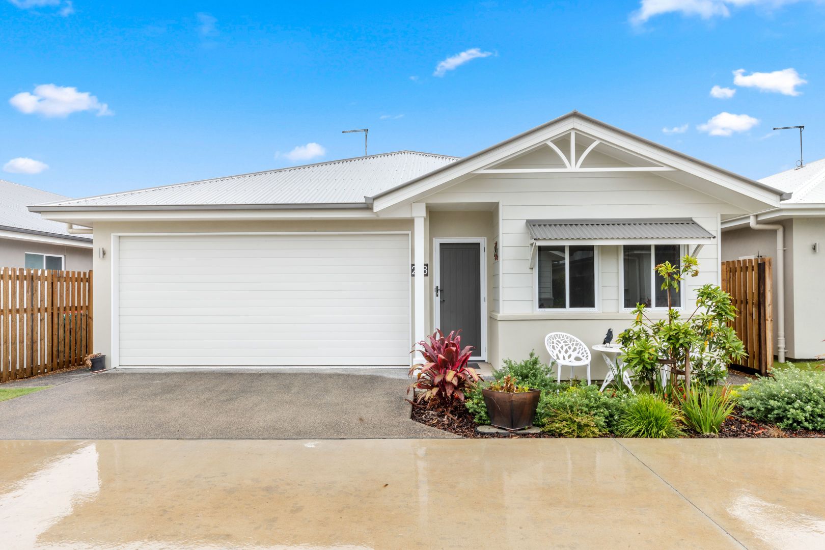 208/2-20 Island View Drive, Urangan QLD 4655, Image 2