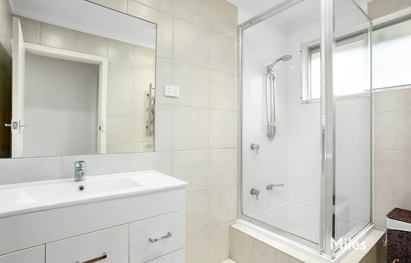 Additional image 5 of 2/13 Ellesmere Parade, Rosanna VIC 3084