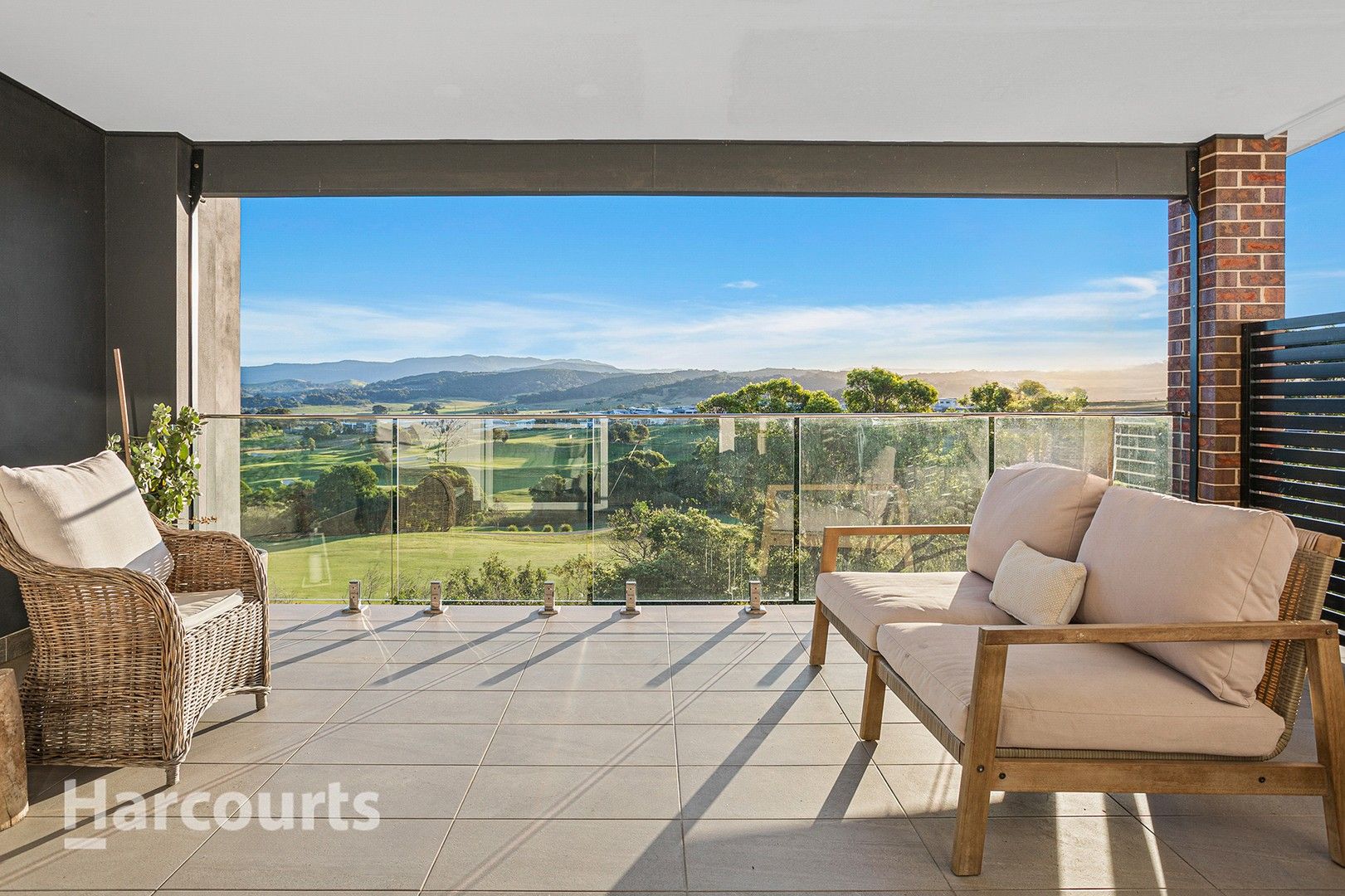 4 bedrooms House in 14 Glades Parkway SHELL COVE NSW, 2529