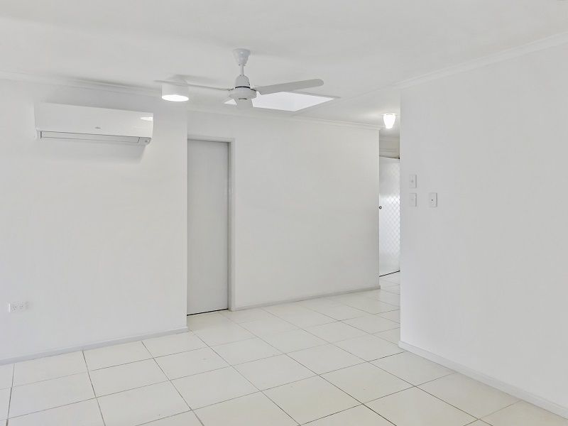 2/24 Sturges Street, Hermit Park QLD 4812, Image 2