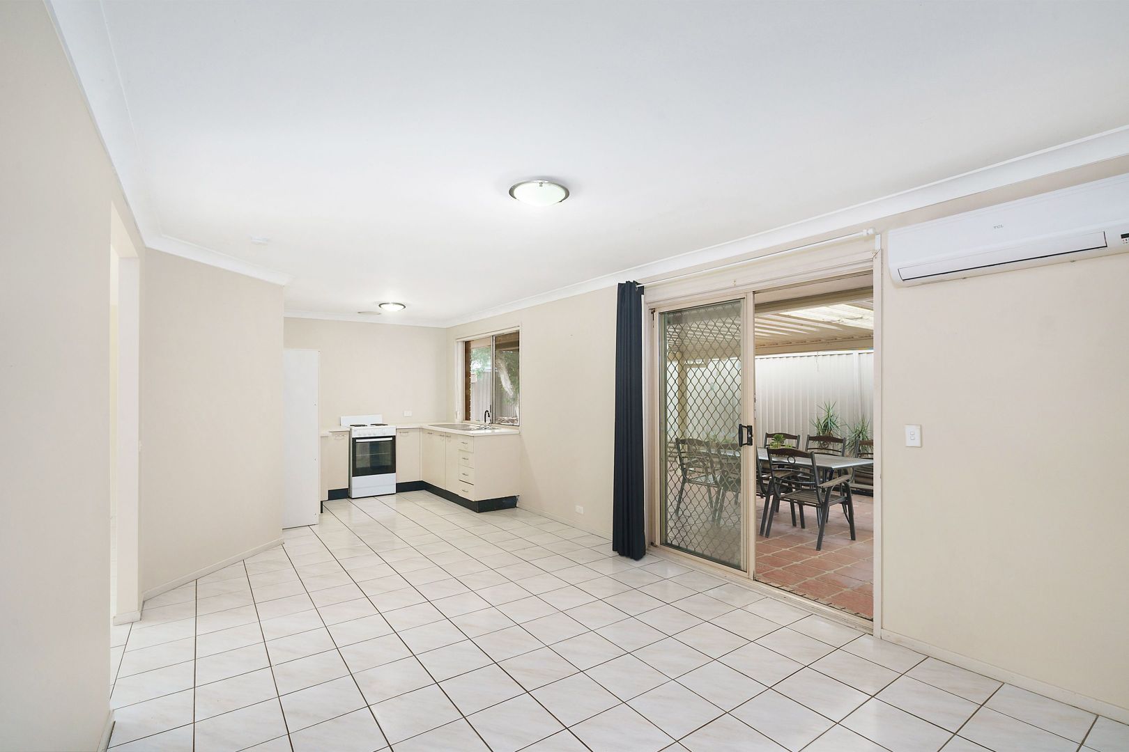 15 Orissa Way, Doonside NSW 2767, Image 2