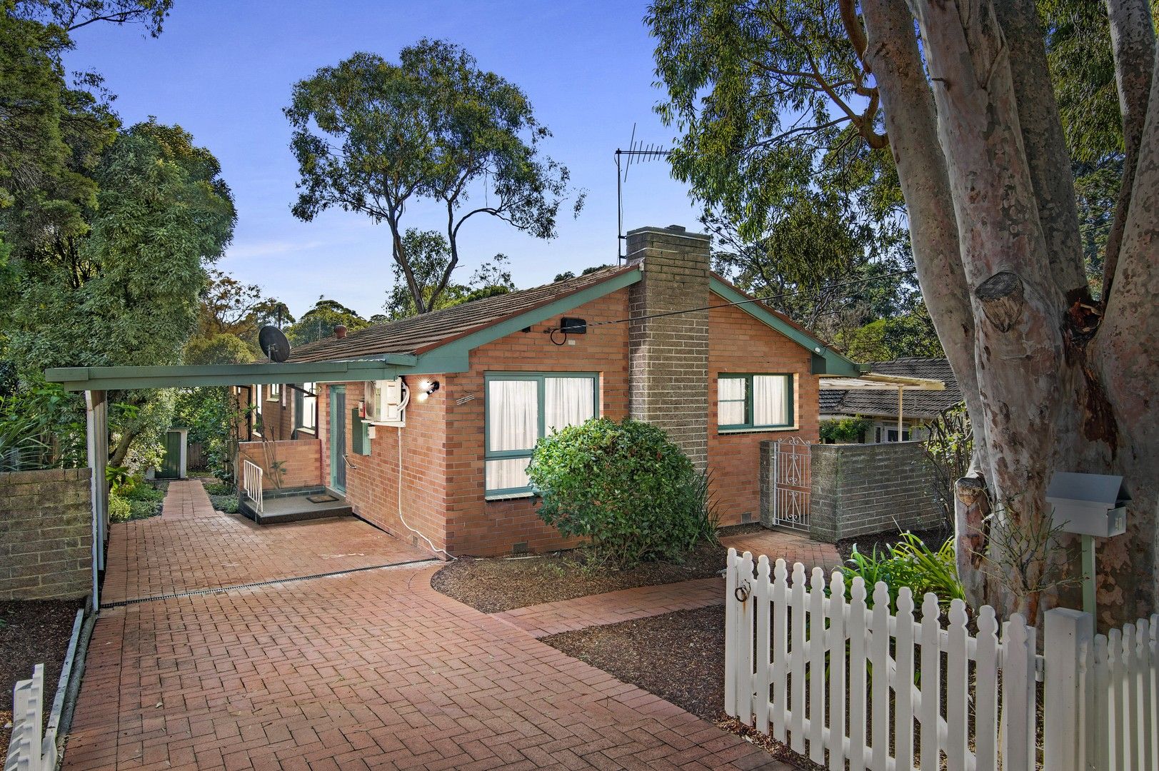 21 Rosalind Crescent, Blackburn VIC 3130, Image 0