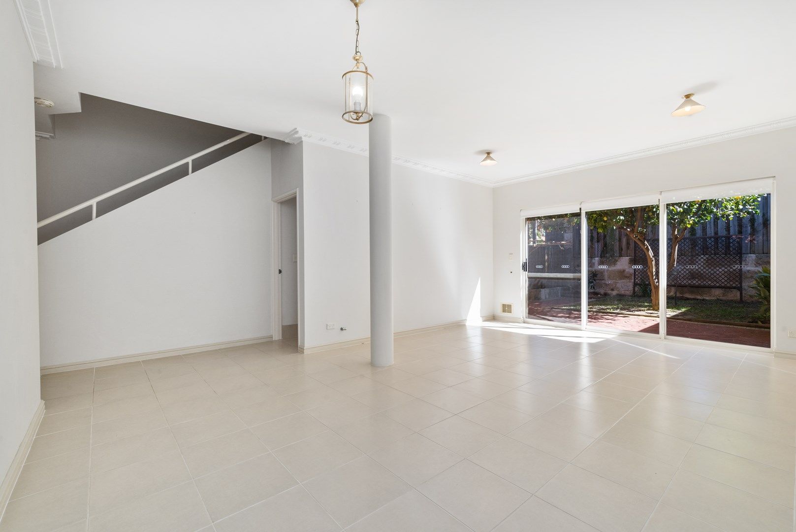 3 bedrooms Townhouse in 32 St Johns Wood Boulevard MOUNT CLAREMONT WA, 6010