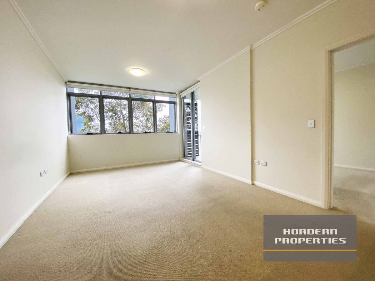 1 bedrooms Apartment / Unit / Flat in 148/38 Shoreline Drive RHODES NSW, 2138