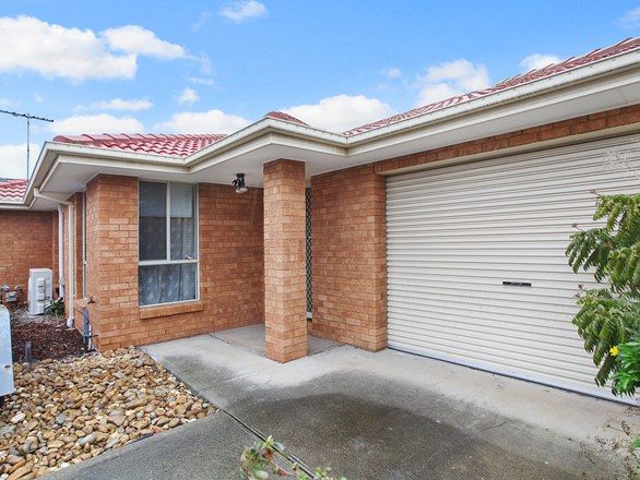 2/5 Bellinger Crescent, Wyndham Vale VIC 3024