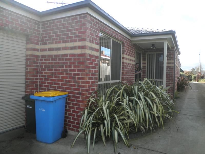 2 141 Raglan Street, Wallan VIC 3756, Image 0