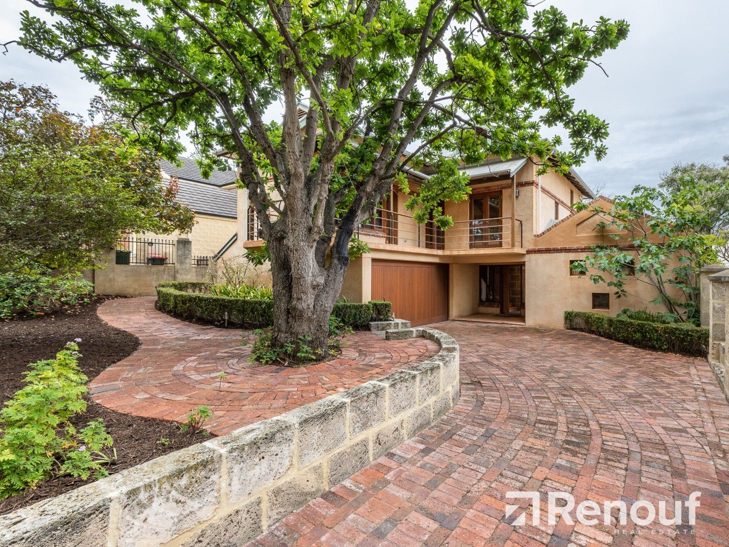5 bedrooms House in 180 Broome Street COTTESLOE WA, 6011