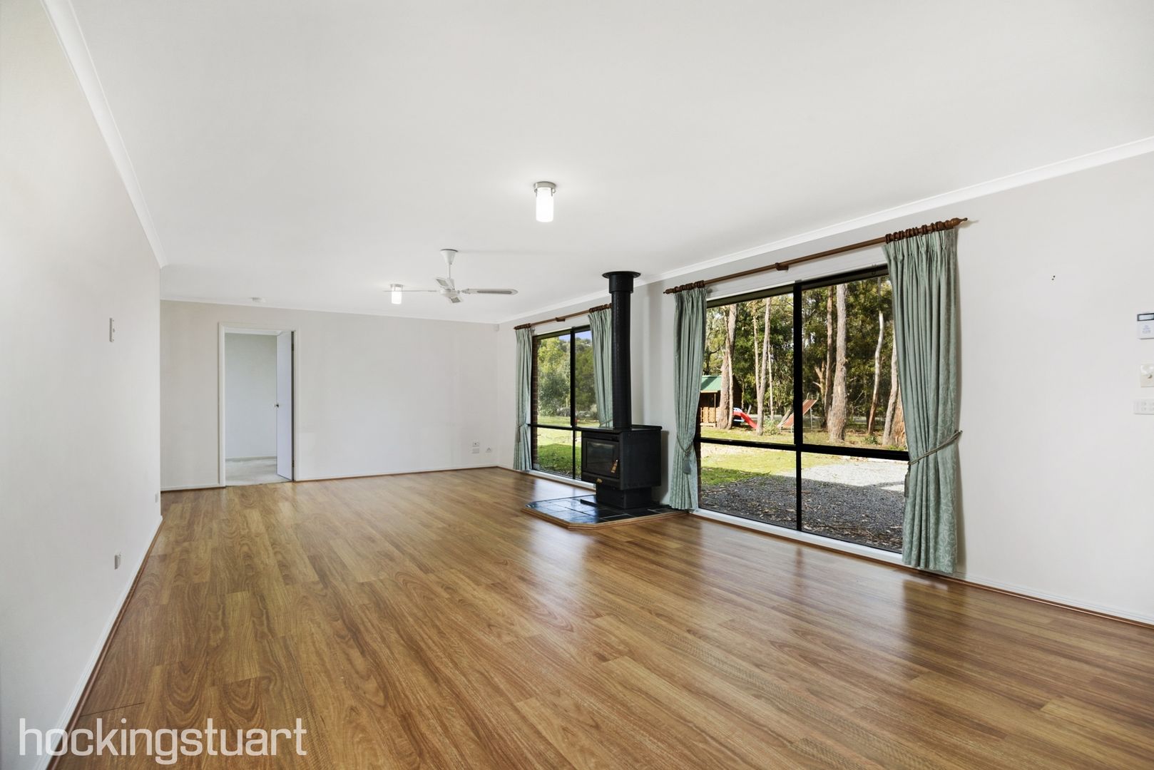 121 Grevillea Drive, Enfield VIC 3352, Image 2