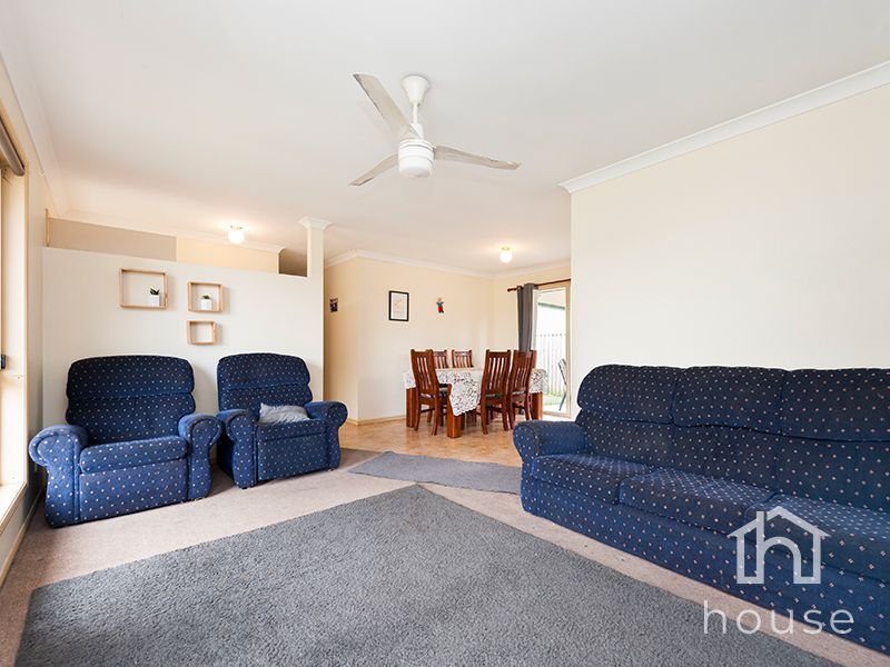 4 Saale Court, Meadowbrook QLD 4131, Image 2