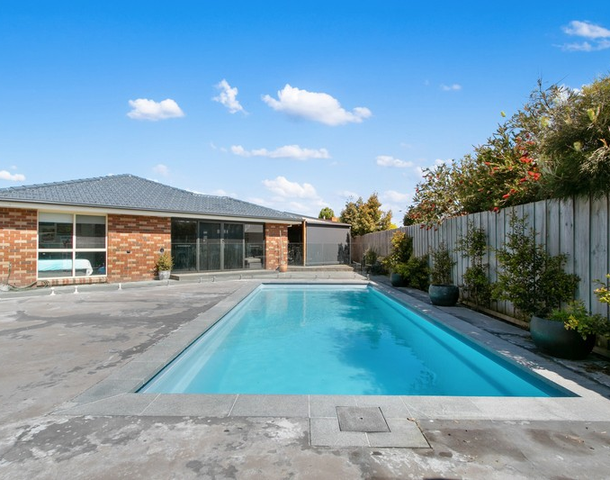 13 Kingfisher Place, Sale VIC 3850