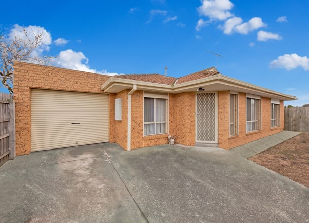 2/32 James Street, St Albans VIC 3021