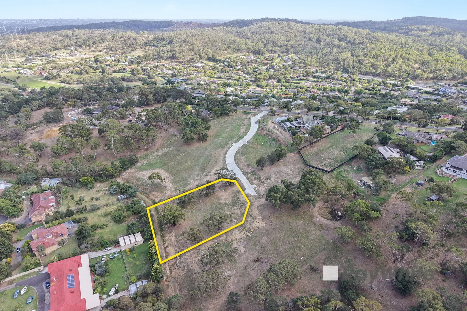 Additional image 5 of 13 Martingale Place, Endeavour Hills VIC 3802