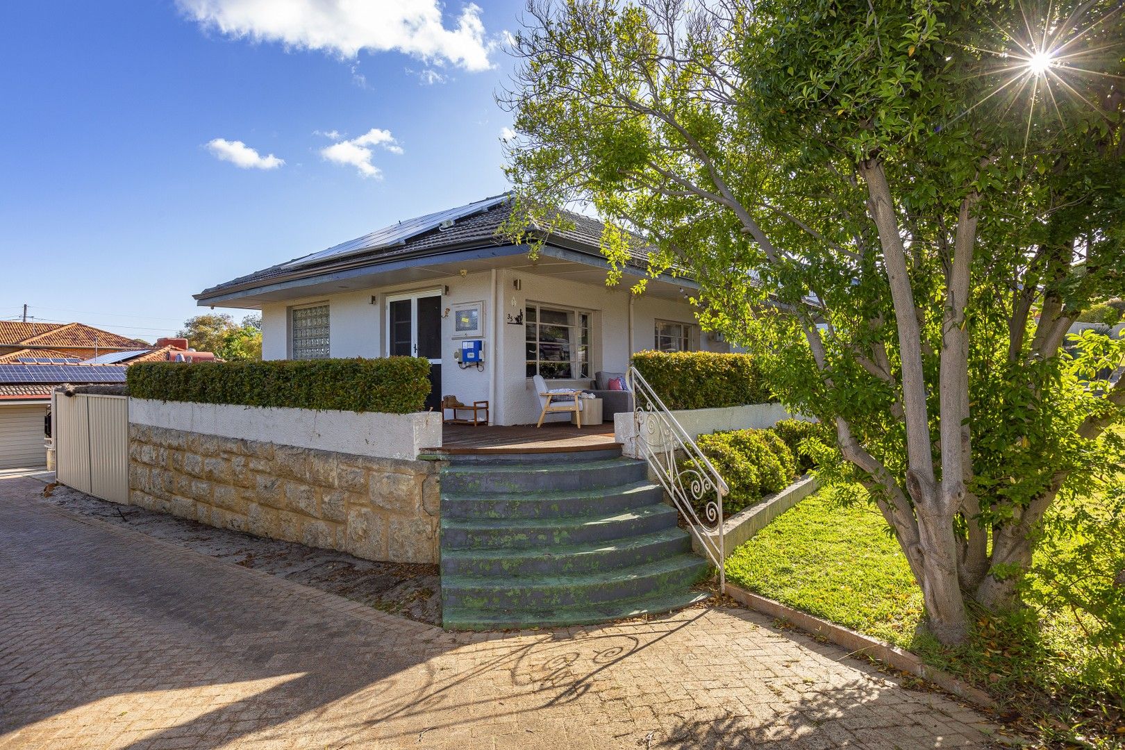 2 bedrooms House in 35 Ryrie Avenue COMO WA, 6152