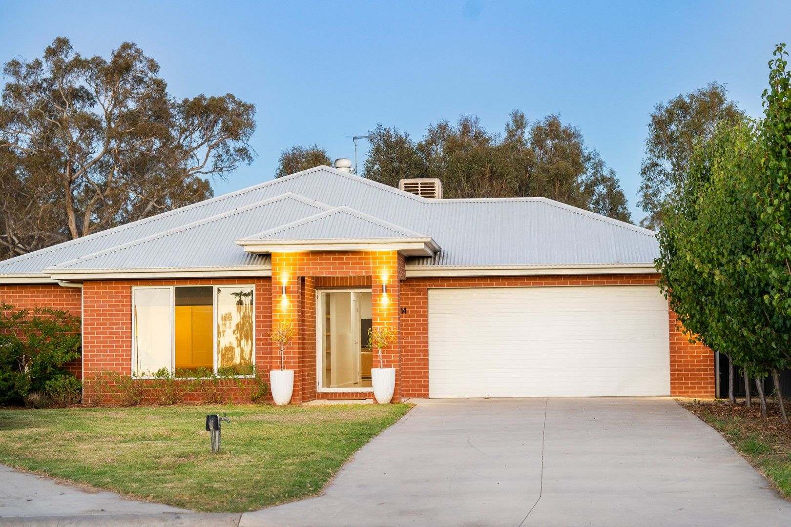 14 Cade Court, Jindera NSW 2642, Image 0