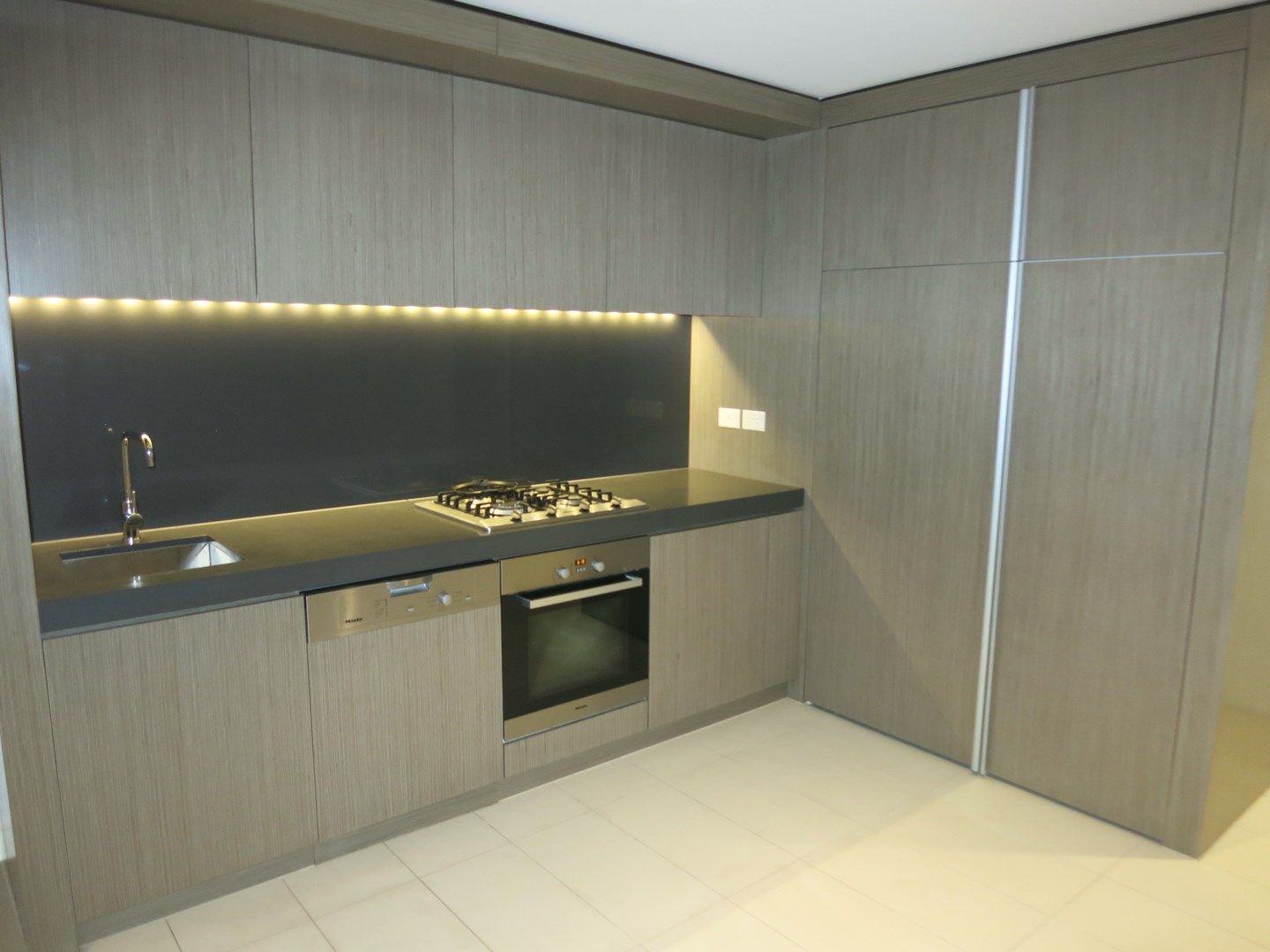 1 bedrooms Apartment / Unit / Flat in 1208/50 Albert Road SOUTH MELBOURNE VIC, 3205